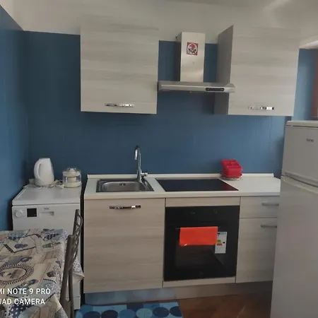 Hostdomus - Saturno Appartement *